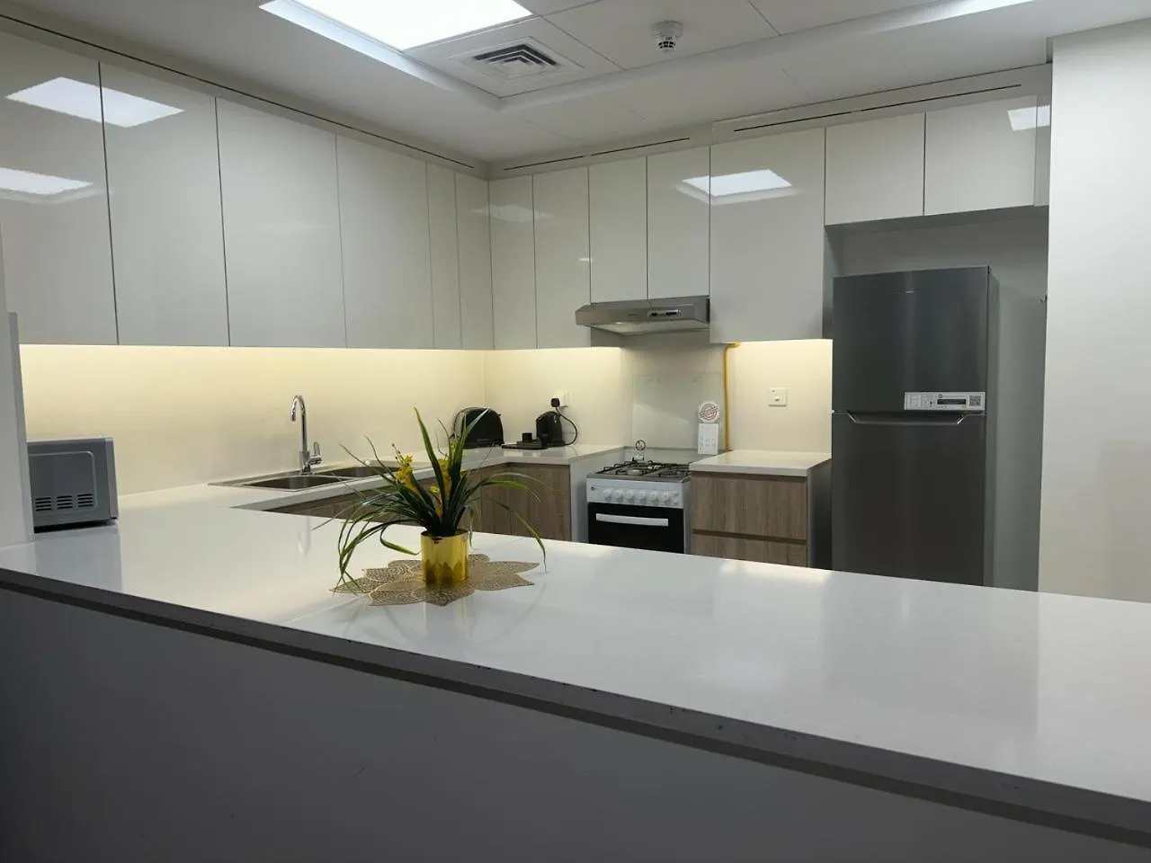 315 Furnished One Bedroom Apartment With Balcony Available For Short Term Stay Dubai